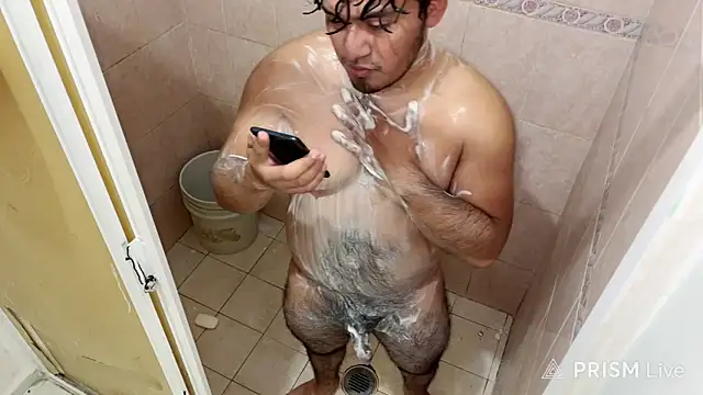 Snapshot of YoElMasHot chatting on February 7, 6:55 pm YoElMasHot online show from February 7, 6:55 pm