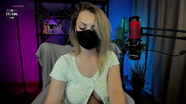 careful i bite nya online show from February 5, 4:47 pm