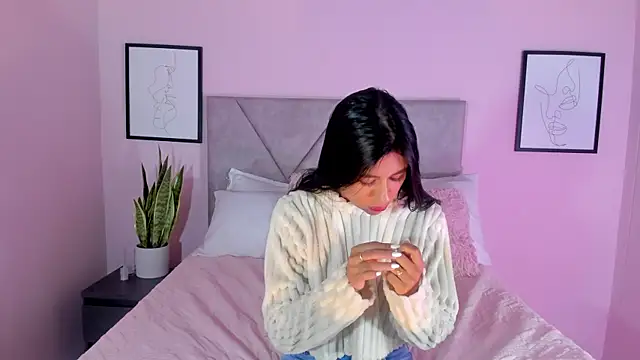 Emilyh  online show from January 9, 11:13 am