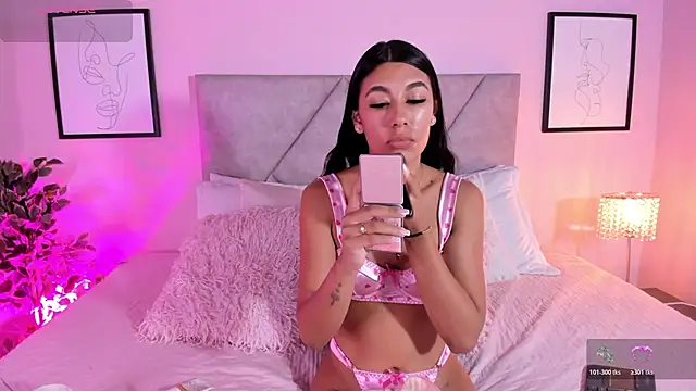 Snapshot of Emilyh_ chatting on March 31, 12:16 pm Emilyh online show from March 31, 12:16 pm