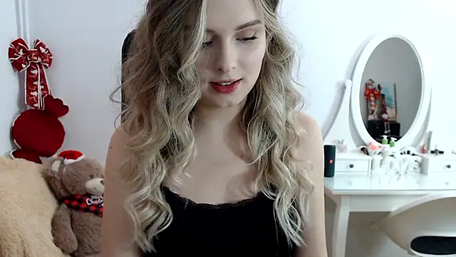 sweettreat online show from December 14, 1:06 am