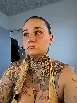 Lisacasandra online show from February 26, 10:31 pm