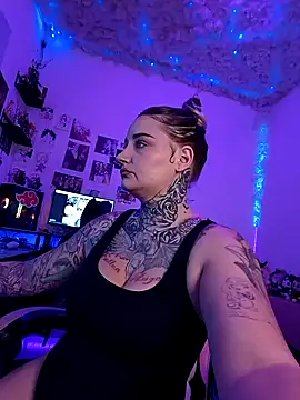 Snapshot of Lisacasandra chatting on September 28, 10:37 pm Lisacasandra online show from September 28, 10:37 pm