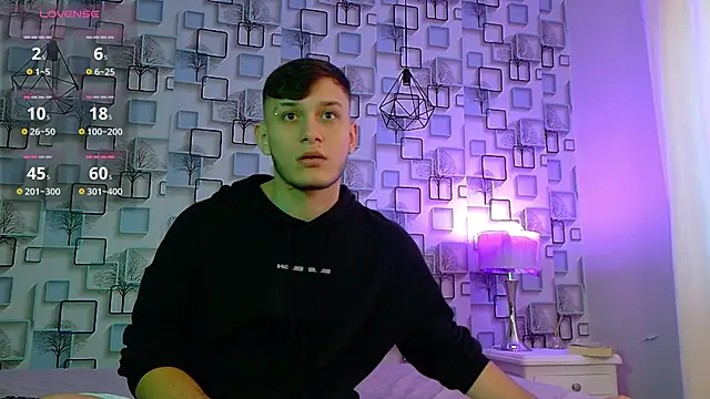 TommyandBillie online show from October 2, 6:15 pm