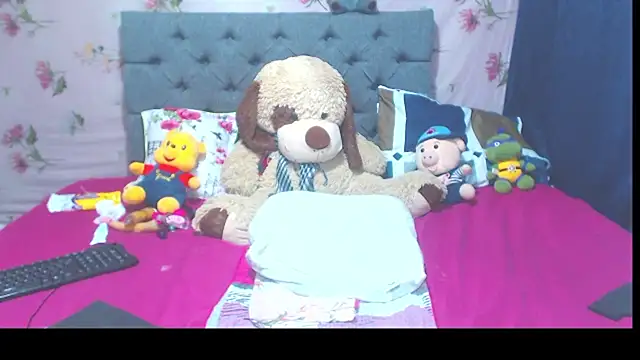 Paris Squirt  online show from September 12, 3:34 pm