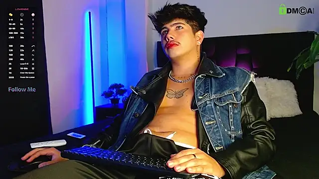 LyleBennett  online show from September 21, 12:29 pm