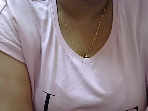 Riya riyaa online show from December 31, 7:42 am