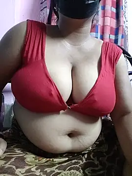 BERRY 00 online show from May 14, 6:47 pm