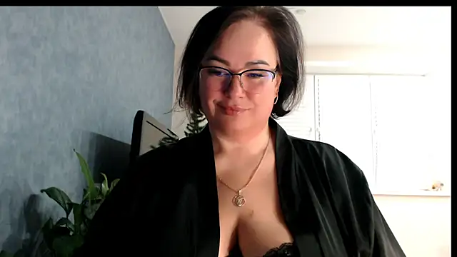 Snapshot of Nora_Star chatting on December 21, 6:59 pm Nora Star online show from December 21, 6:59 pm