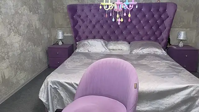 Snapshot of Nika_Kitten chatting on October 15, 3:45 pm Nika Kitten online show from October 15, 3:45 pm