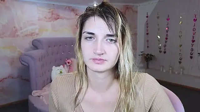 Snapshot of Nika_Kitten chatting on October 22, 5:24 pm Nika Kitten online show from October 22, 5:24 pm