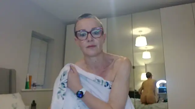 Snapshot of ELEGANT-ARIA36 chatting on March 6, 6:05 pm ELEGANT-ARIA36 online show from March 6, 6:05 pm