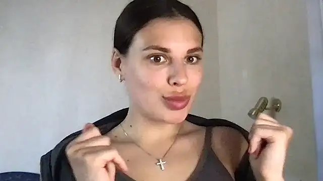 MoonriseGoddess online show from May 8, 9:36 am