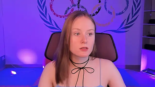 VivienLeeigh online show from December 9, 1:02 pm