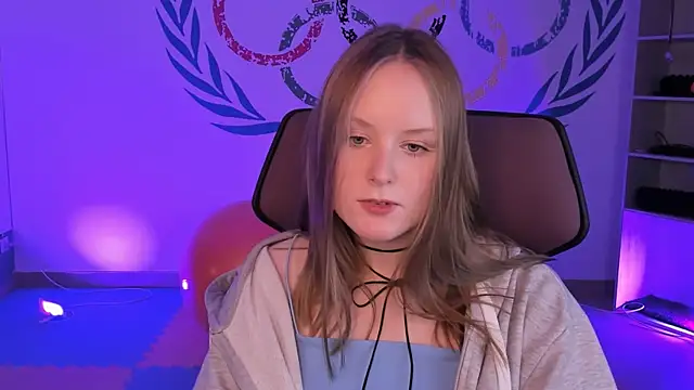 VivienLeeigh online show from December 9, 7:07 pm