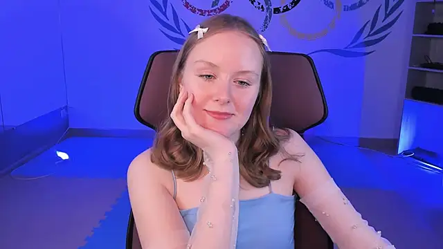 VivienLeeigh online show from December 11, 8:18 pm