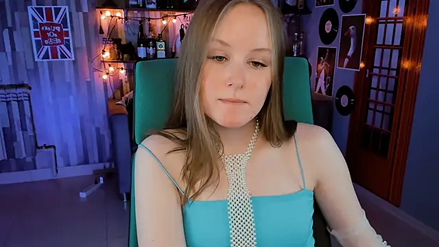 VivienLeeigh online show from December 30, 12:09 pm