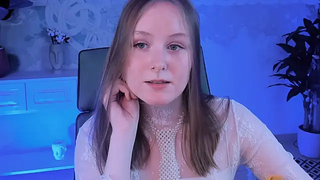 VivienLeeigh online show from February 8, 12:06 pm