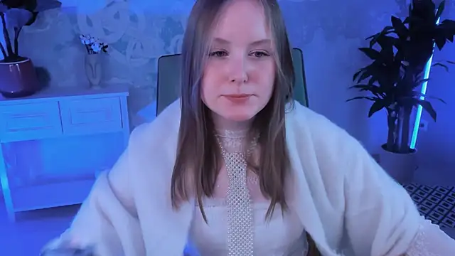 VivienLeeigh online show from February 8, 3:10 pm