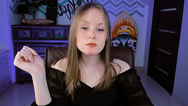 VivienLeeigh online show from March 12, 1:08 pm