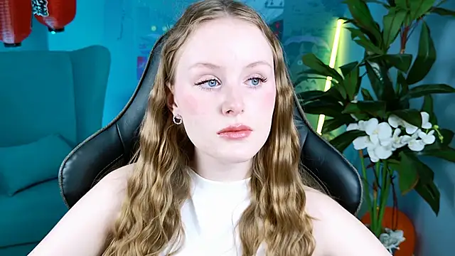 VivienLeeigh online show from November 4, 9:08 am