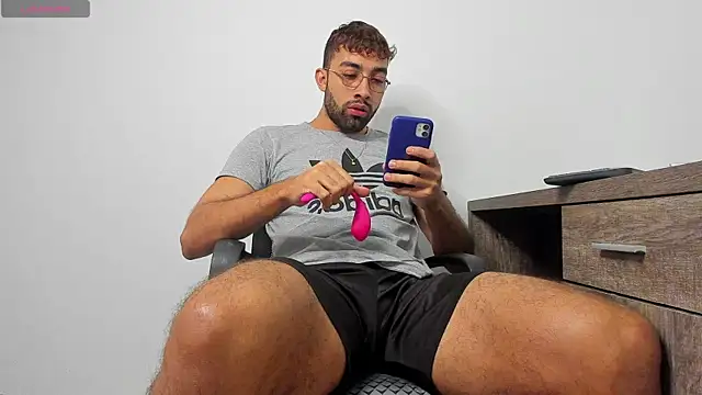 stephennolan1 online show from January 30, 3:51 pm