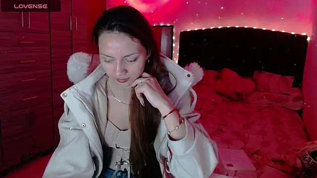 holy juli online show from September 27, 3:44 am