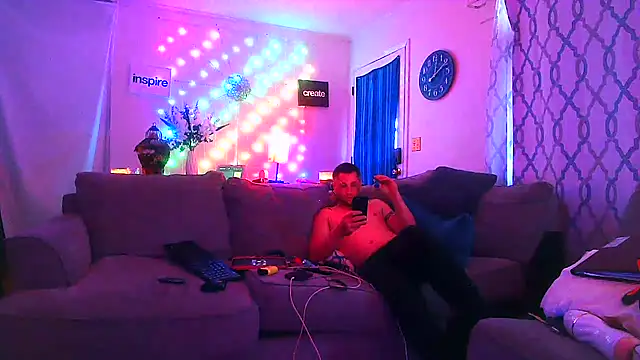 Snapshot of onlym4m chatting on March 19, 5:17 pm onlym4m online show from March 19, 5:17 pm