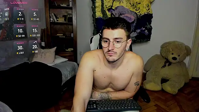 JulianDylan online show from February 7, 8:22 am