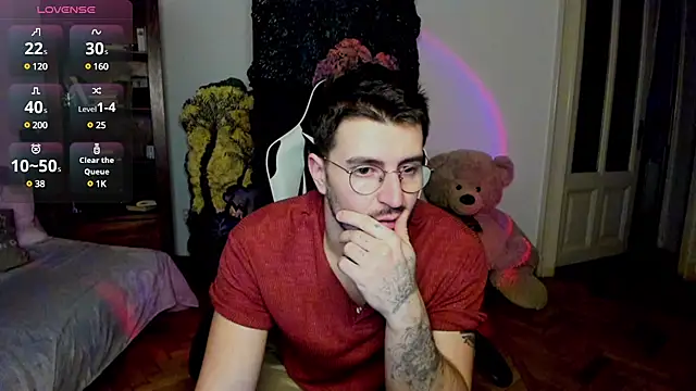 JulianDylan online show from February 13, 5:26 am