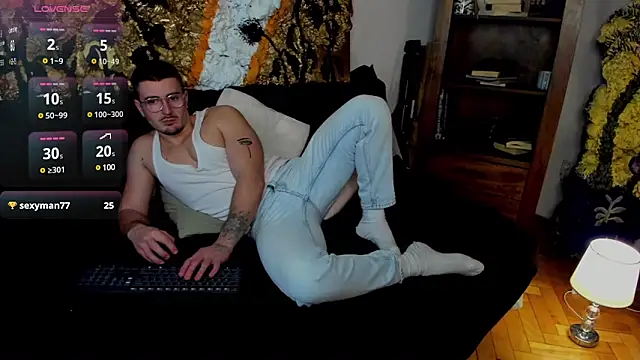 JulianDylan online show from March 18, 10:14 am