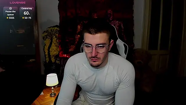JulianDylan online show from March 20, 4:18 am