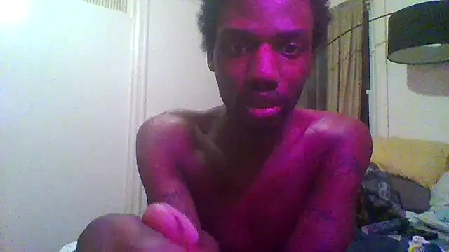 Snapshot of cloudyhimbo chatting on February 12, 3:18 am cloudyhimbo online show from February 12, 3:18 am
