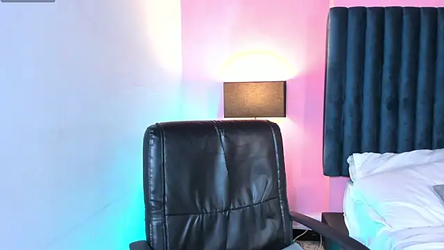 Lily Miiller online show from February 11, 11:12 pm