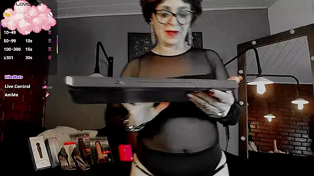 Snapshot of Samantha_mature56 chatting on March 2, 7:48 am Samantha mature56 online show from March 2, 7:48 am