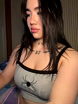 Nickiiiii online show from October 18, 4:52 pm