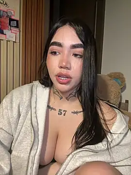 Nickiiiii online show from March 22, 4:38 am