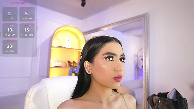 Snapshot of elasummer chatting on October 21, 12:17 pm elasummer online show from October 21, 12:17 pm