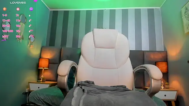 Snapshot of victoria_byte chatting on December 16, 4:49 pm victoria byte online show from December 16, 4:49 pm