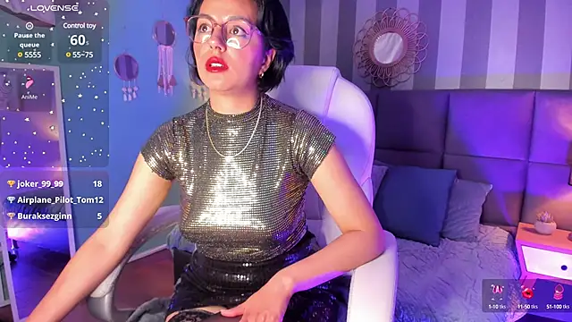 Snapshot of victoria_byte chatting on February 6, 5:09 pm victoria byte online show from February 6, 5:09 pm