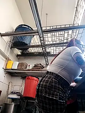 Snapshot of EMILY_ROUSSE71 chatting on September 10, 9:15 pm EMILY ROUSSE71 online show from September 10, 9:15 pm