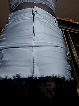 Snapshot of EMILY_ROUSSE71 chatting on October 23, 9:13 pm EMILY ROUSSE71 online show from October 23, 9:13 pm