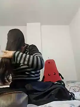 Snapshot of samanta_rosas1 chatting on December 4, 10:19 pm samanta rosas1 online show from December 4, 10:19 pm
