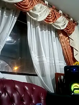 Snapshot of samanta_rosas1 chatting on December 27, 1:53 am samanta rosas1 online show from December 27, 1:53 am