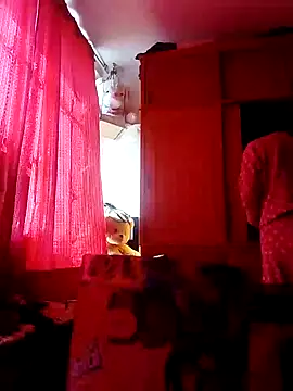Snapshot of samanta_rosas1 chatting on January 1, 6:49 pm samanta rosas1 online show from January 1, 6:49 pm