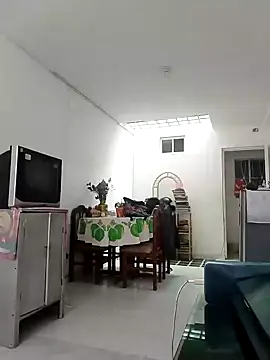 Snapshot of samanta_rosas1 chatting on January 15, 2:56 pm samanta rosas1 online show from January 15, 2:56 pm