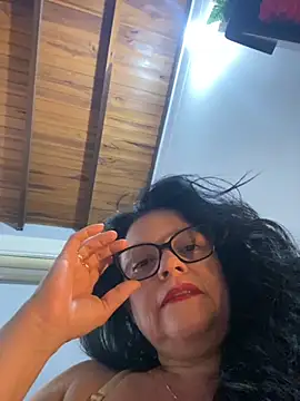 Snapshot of Sharongirl07 chatting on October 3, 11:51 am Sharongirl07 online show from October 3, 11:51 am