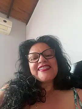 Snapshot of Sharongirl07 chatting on October 6, 12:13 pm Sharongirl07 online show from October 6, 12:13 pm