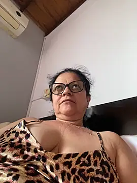 Snapshot of Sharongirl07 chatting on October 9, 12:58 pm Sharongirl07 online show from October 9, 12:58 pm