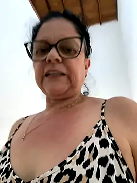 Snapshot of Sharongirl07 chatting on November 4, 6:51 pm Sharongirl07 online show from November 4, 6:51 pm